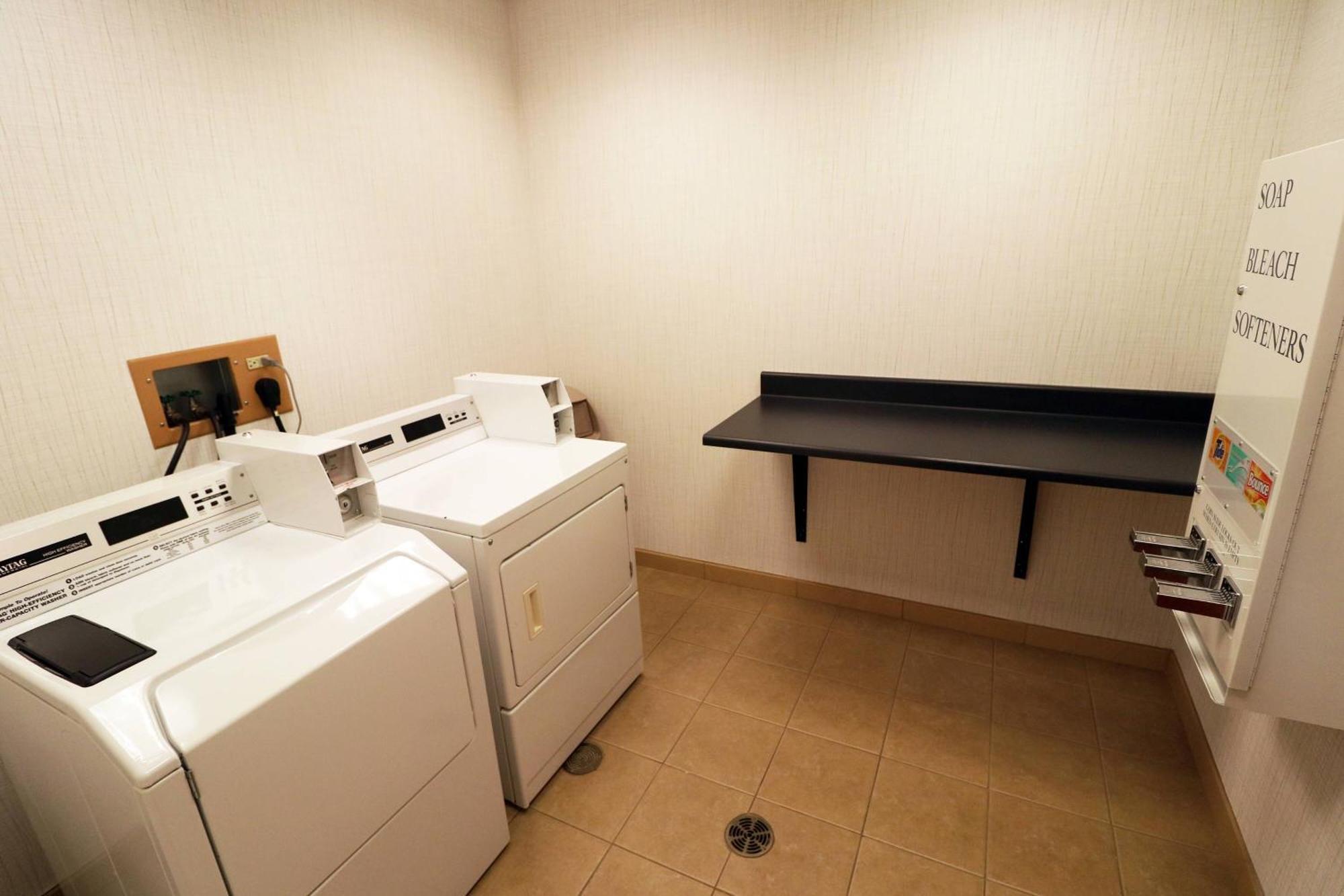 Fairfield Inn & Suites Des Moines Airport Экстерьер фото
